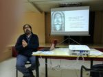 Joan Yeguas hablando sobre «Las artes plásticas de la época del barroco (ss. XVII-XVIII) en la comarca de la Litera» (foto Joan Rovira)